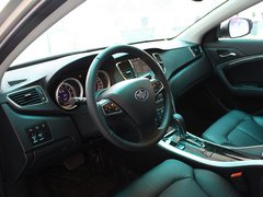 2012款 2.3L 自动 旗舰型
