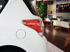 2012款 1.8L CVT 精英多功能版 7座