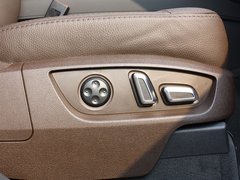 2013款 3.0T 35TFSI进取型 5座