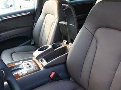 2013款 3.0T 35TFSI进取型 5座