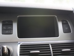 2013款 3.0T 35TFSI进取型 5座