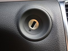 2013款 3.0T 35TFSI进取型 5座