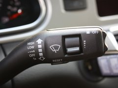 2013款 3.0T 35TFSI进取型 5座