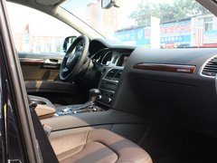 2013款 3.0T 35TFSI进取型 5座
