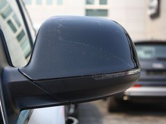 2013款 3.0T 35TFSI进取型 5座