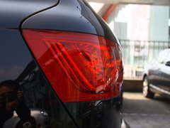 2013款 3.0T 35TFSI进取型 5座