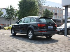 2013款 3.0T 35TFSI进取型 5座