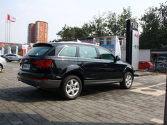 2013款 3.0T 35TFSI进取型 5座