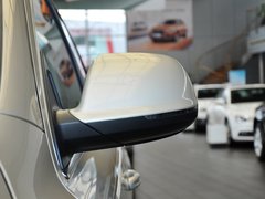 2013款 3.0T 35TFSI进取型 5座