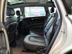 2013款 3.0T 35TFSI进取型 5座