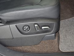 2013款 3.0T 35TFSI进取型 5座
