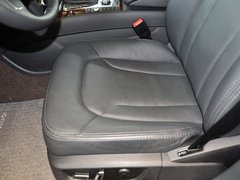 2013款 3.0T 35TFSI进取型 5座