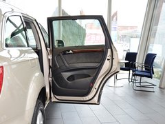 2013款 3.0T 35TFSI进取型 5座