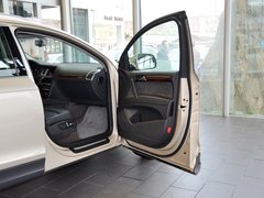 2013款 3.0T 35TFSI进取型 5座