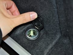 2013款 3.0T 35TFSI进取型 5座