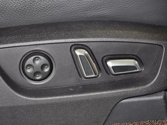 2013款 3.0T 35TFSI进取型 5座