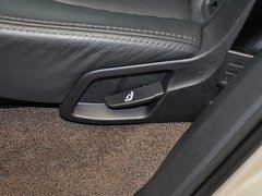 2013款 3.0T 35TFSI进取型 5座