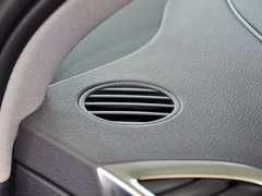 2013款 3.0T 35TFSI进取型 5座