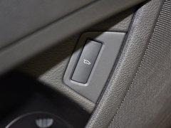 2013款 3.0T 35TFSI进取型 5座