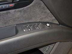 2013款 3.0T 35TFSI进取型 5座