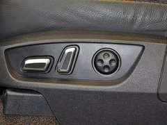 2013款 3.0T 35TFSI进取型 5座