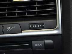 2013款 3.0T 35TFSI进取型 5座