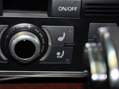 2013款 3.0T 35TFSI进取型 5座