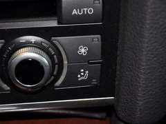 2013款 3.0T 35TFSI进取型 5座