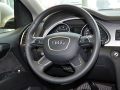 2013款 3.0T 35TFSI进取型 5座