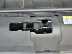 2013款 3.0T 35TFSI进取型 5座