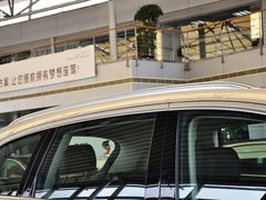 2013款 3.0T 35TFSI进取型 5座