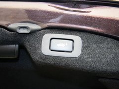 2013款 5.0L CVT 600hL
