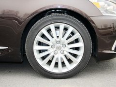 2013款 5.0L CVT 600hL