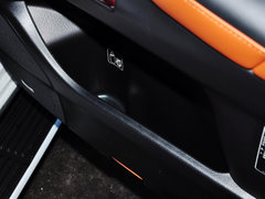 2013款 570 8座