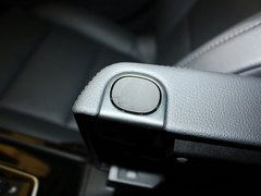 2012款 2.3L 自动 罗兰加洛斯版