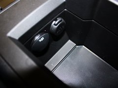 2012款 2.3L 自动 罗兰加洛斯版