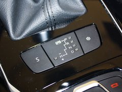 2012款 2.3L 自动 罗兰加洛斯版