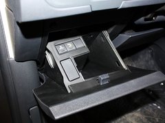 2012款 2.3L 自动 罗兰加洛斯版