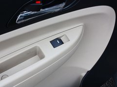 2012款 1.5L 手动 精英型
