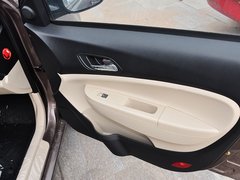 2012款 1.5L 手动 精英型