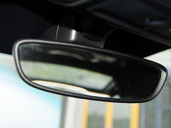 2013款 3.8T DCT 标准型