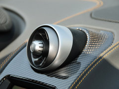 2013款 3.8T DCT 标准型