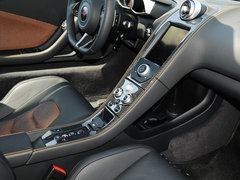 2013款 3.8T DCT 标准型
