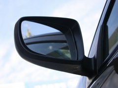 2012款 1.8L 自动 精英型