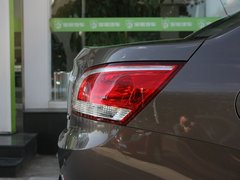 2012款 1.8L 自动 精英型