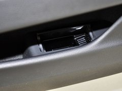 2013款 525Li 2.0T 领先型