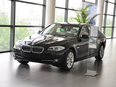 2013款 530Li 3.0L 领先型