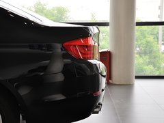 2013款 530Li 3.0L 领先型