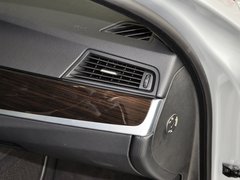2013款 530Li 3.0L 领先型