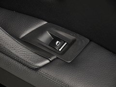 2013款 530Li 3.0L 领先型